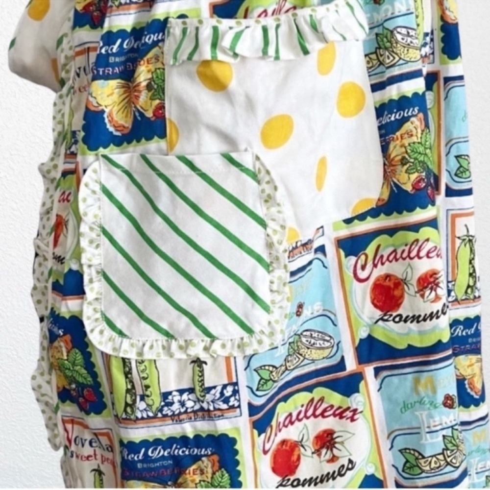 New Anthropologie Kitchen Vintage Inspired Ruffle Pinafore Apron OS White/Multi - Picture 4 of 13